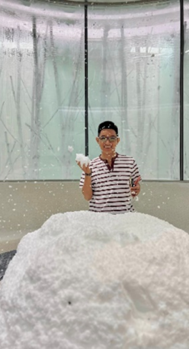 indoor snowmaking machine